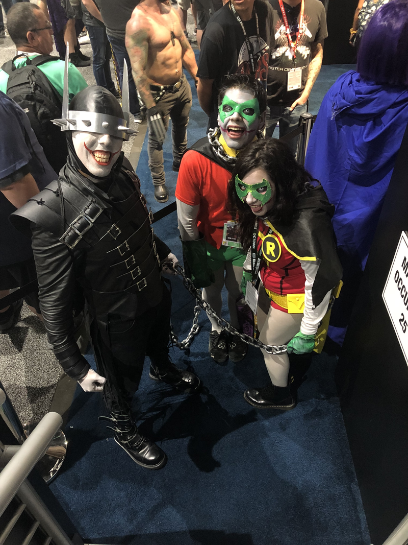Oh no, this Batman Who Laughs brought some Robin pets with him!